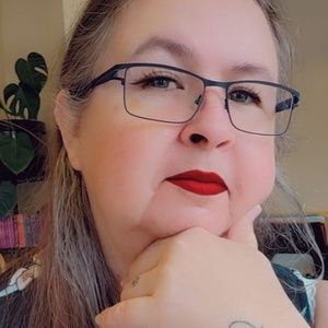 Meet your Posher, Pam